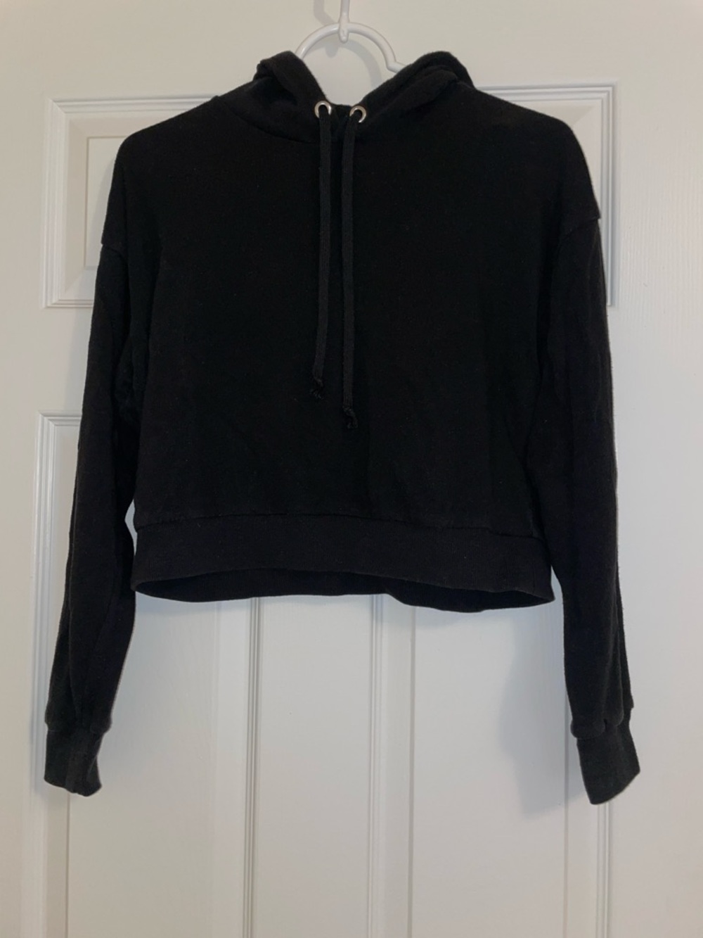 Black Cropped Hooded Cozy Sweatshirt